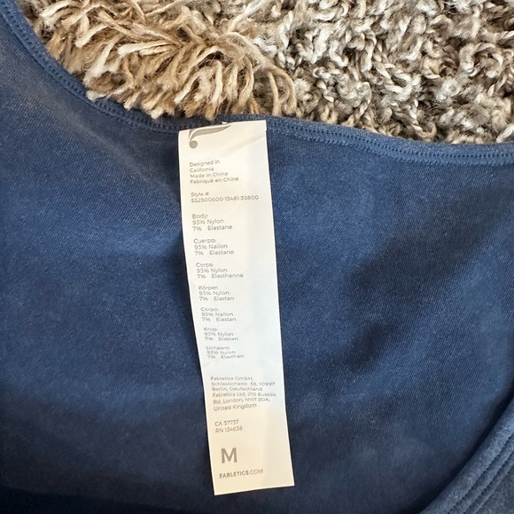 NWOT Fabletics Navy Short Sleeve Tee - Picture 4 of 4